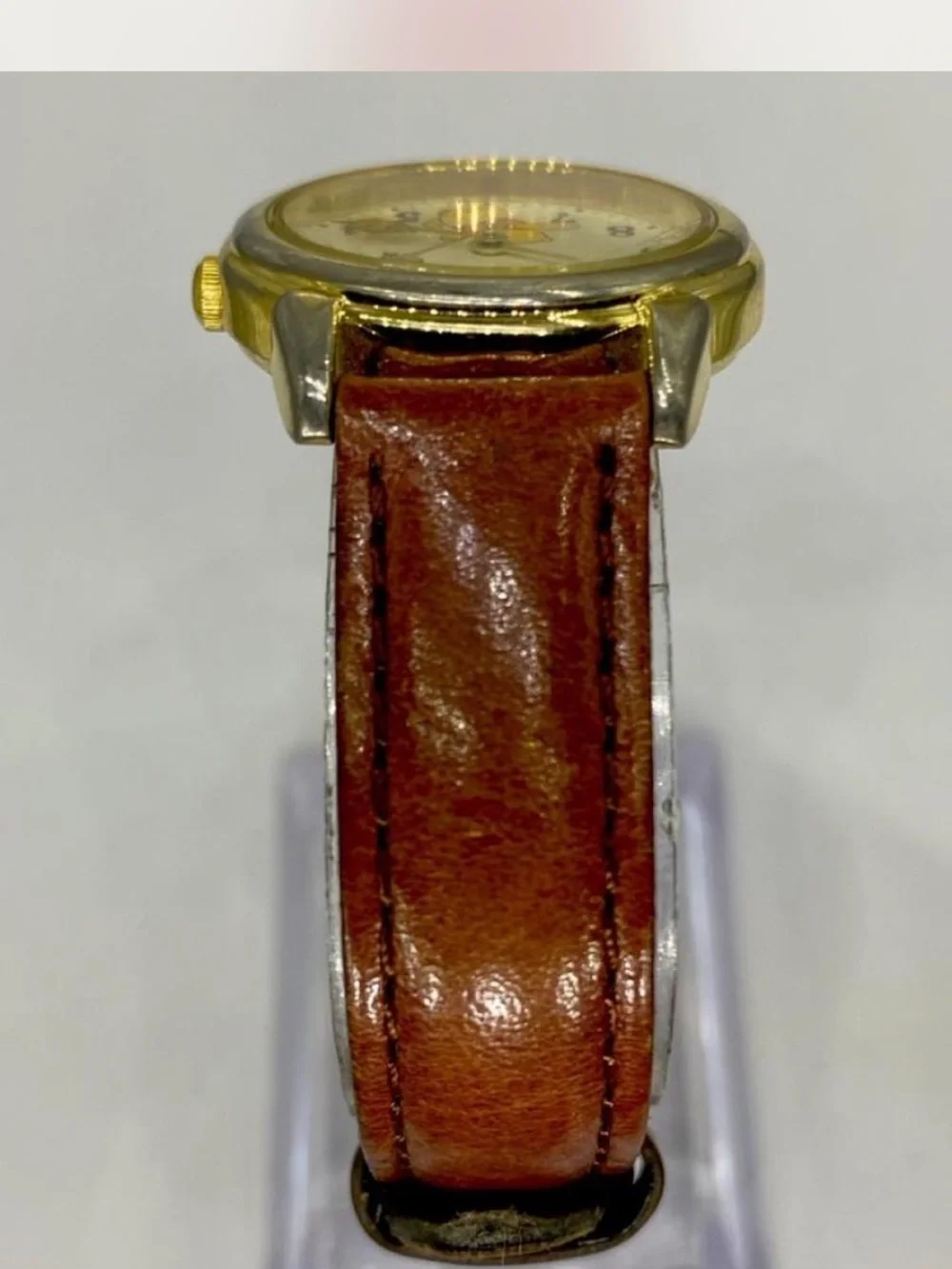 Ladies ^^^ Disney Winnie the Pooh Tan Leather Strap Watch ^^^ Rotating 🍯 Pot  *